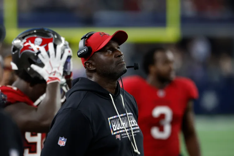 Rodgers set to play chess with Tampa’s Bowles